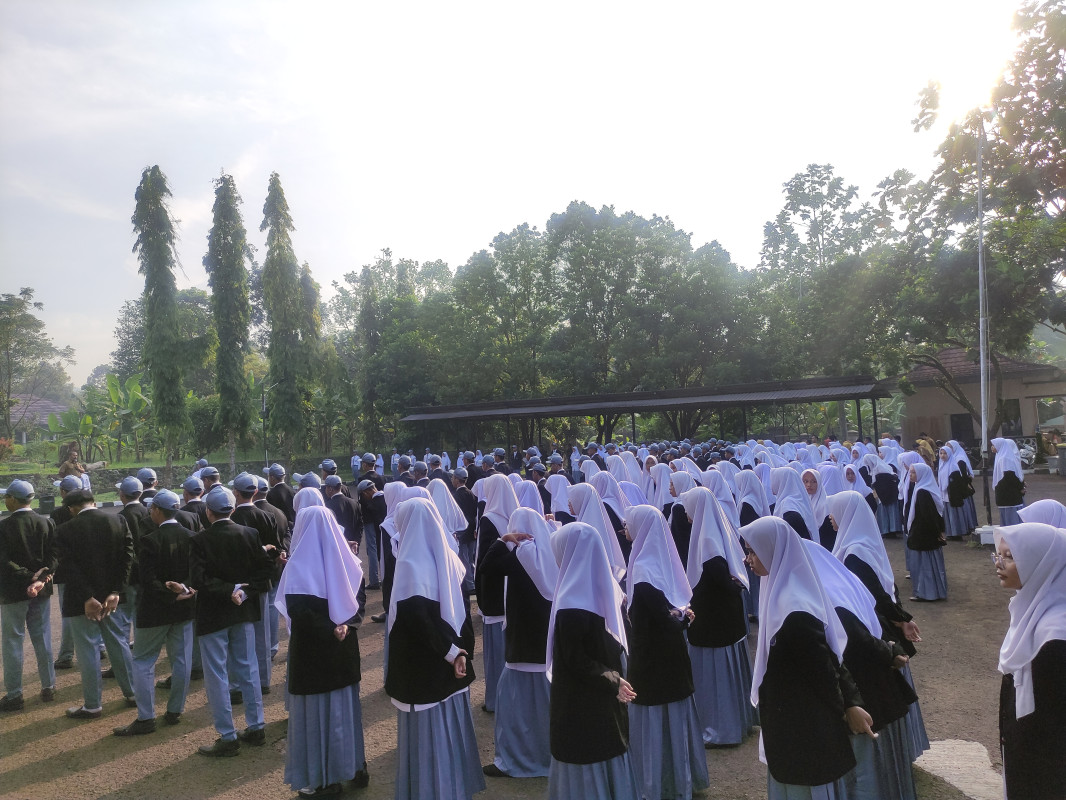 CMBBS Berhasil Raih Emas di Ajang Lomba Karya Tulis Ilmiah Internasional